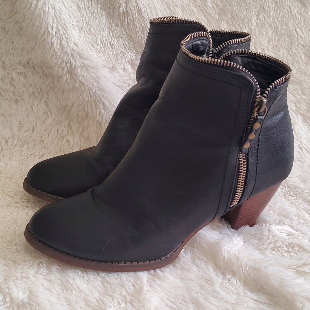 Booties - Picture 2 of 4